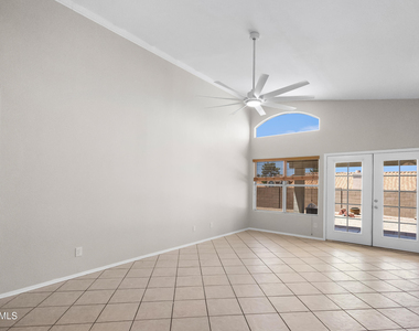 1214 E Beverly Lane - Photo Thumbnail 6