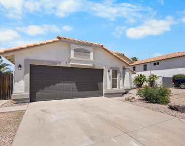 1214 E Beverly Lane - Photo Thumbnail 2
