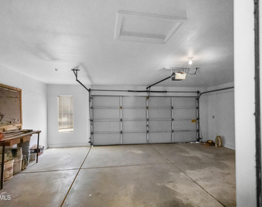 1214 E Beverly Lane - Photo Thumbnail 24