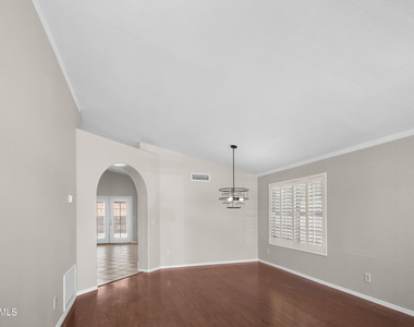 1214 E Beverly Lane - Photo Thumbnail 4