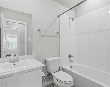 2629 Green River Road - Photo Thumbnail 9