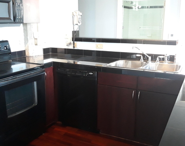 114 W Adams Street - Photo Thumbnail 5
