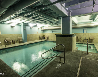 114 W Adams Street - Photo Thumbnail 27
