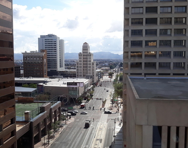 114 W Adams Street - Photo Thumbnail 24
