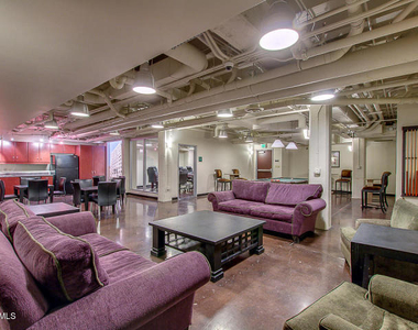 114 W Adams Street - Photo Thumbnail 30