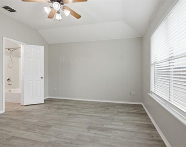 3804 Verde Drive - Photo Thumbnail 16