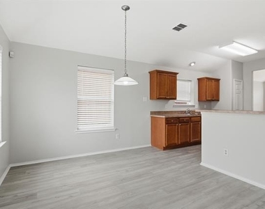 3804 Verde Drive - Photo Thumbnail 12