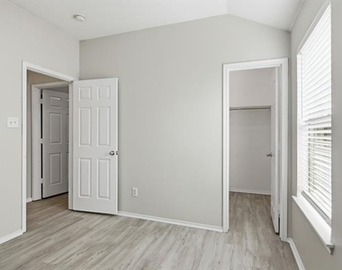 3804 Verde Drive - Photo Thumbnail 21