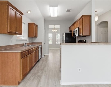 3804 Verde Drive - Photo Thumbnail 13