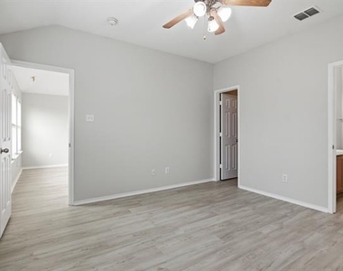 3804 Verde Drive - Photo Thumbnail 17