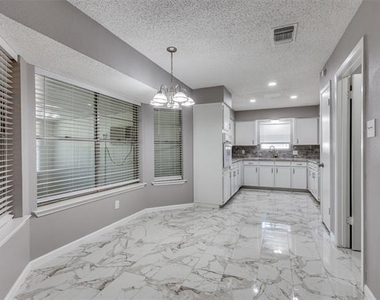 3800 Van Deman Drive - Photo Thumbnail 7