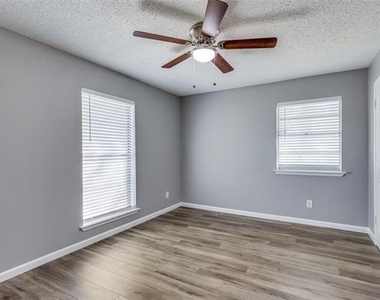 3800 Van Deman Drive - Photo Thumbnail 5