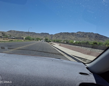 1536 W Corral Road - Photo Thumbnail 11