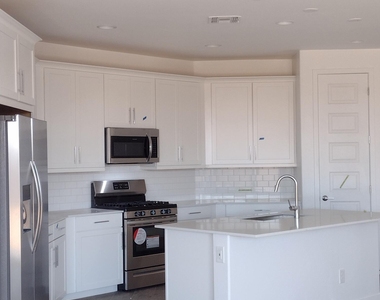 1536 W Corral Road - Photo Thumbnail 2