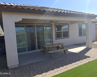 1536 W Corral Road - Photo Thumbnail 13