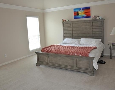 1312 Valley Vista Drive - Photo Thumbnail 13