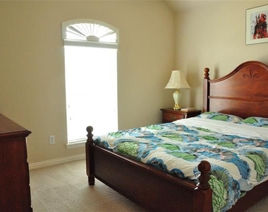 1312 Valley Vista Drive - Photo Thumbnail 10