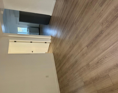 5908 W Myrtle Avenue - Photo Thumbnail 17