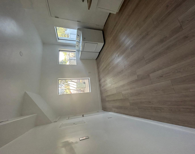 5908 W Myrtle Avenue - Photo Thumbnail 12