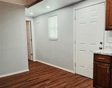 7202 Base Street - Photo Thumbnail 5