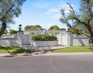 4327 N 69th Way - Photo Thumbnail 36