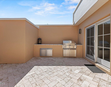 4327 N 69th Way - Photo Thumbnail 30