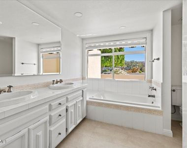 4327 N 69th Way - Photo Thumbnail 29