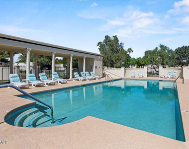 4327 N 69th Way - Photo Thumbnail 40