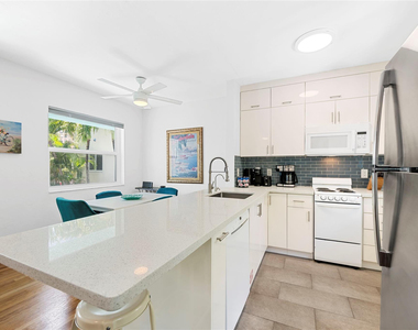 3015 Seville Street - Photo Thumbnail 9