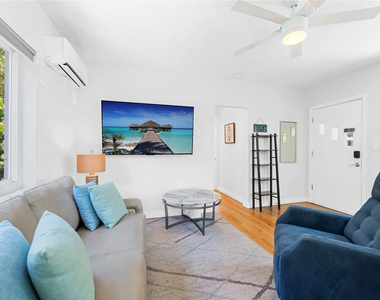 3015 Seville Street - Photo Thumbnail 5