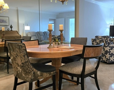1161 Hillsboro Mile - Photo Thumbnail 9