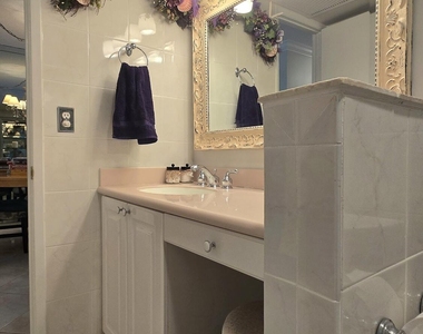 1161 Hillsboro Mile - Photo Thumbnail 35