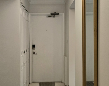 1161 Hillsboro Mile - Photo Thumbnail 38