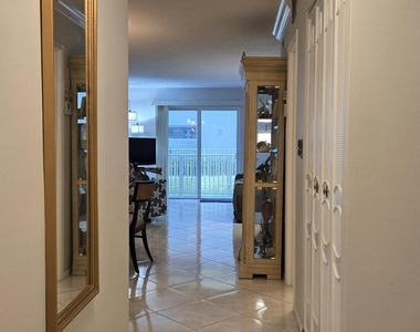 1161 Hillsboro Mile - Photo Thumbnail 23