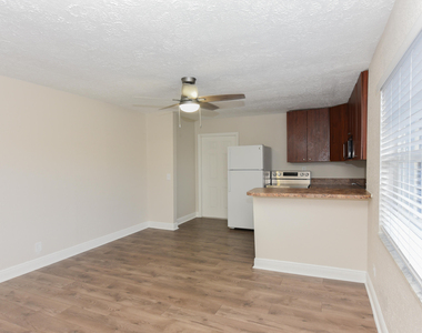 605 N Federal Highway - Photo Thumbnail 7
