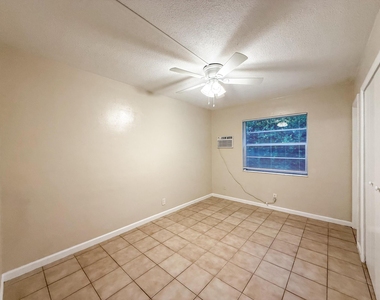 1101 Ne 23rd Terrace - Photo Thumbnail 8