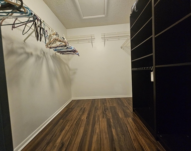 13851 Oneida Drive - Photo Thumbnail 33