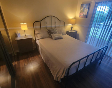 13851 Oneida Drive - Photo Thumbnail 11