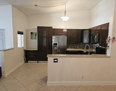 13851 Oneida Drive - Photo Thumbnail 30