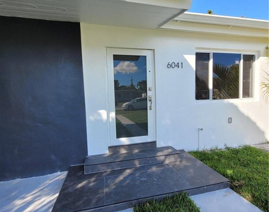 6041 Sw 17th Street - Photo Thumbnail 1