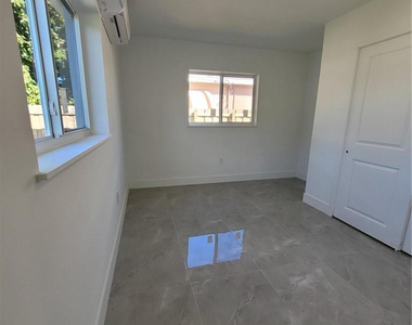 6041 Sw 17th Street - Photo Thumbnail 11