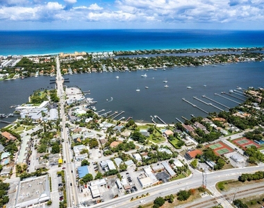 210 S Lake Drive - Photo Thumbnail 5
