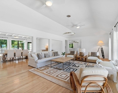 210 S Lake Drive - Photo Thumbnail 16