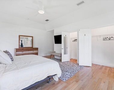 210 S Lake Drive - Photo Thumbnail 29