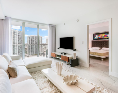 55 Se 6th Street - Photo Thumbnail 8