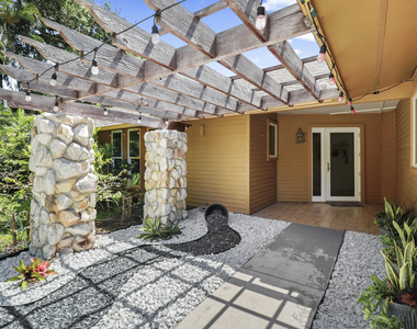1974 Sw Saint Andrews Drive - Photo Thumbnail 7
