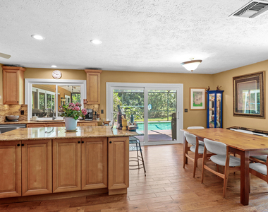 1974 Sw Saint Andrews Drive - Photo Thumbnail 11
