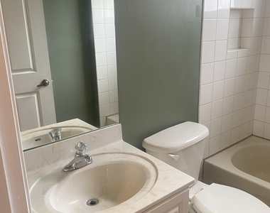 906 Mariner Bay Boulevard - Photo Thumbnail 30