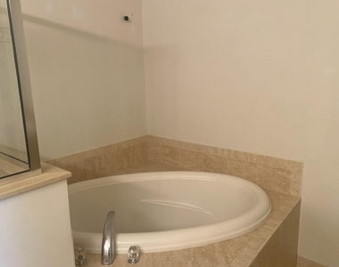 906 Mariner Bay Boulevard - Photo Thumbnail 18