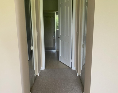 906 Mariner Bay Boulevard - Photo Thumbnail 14